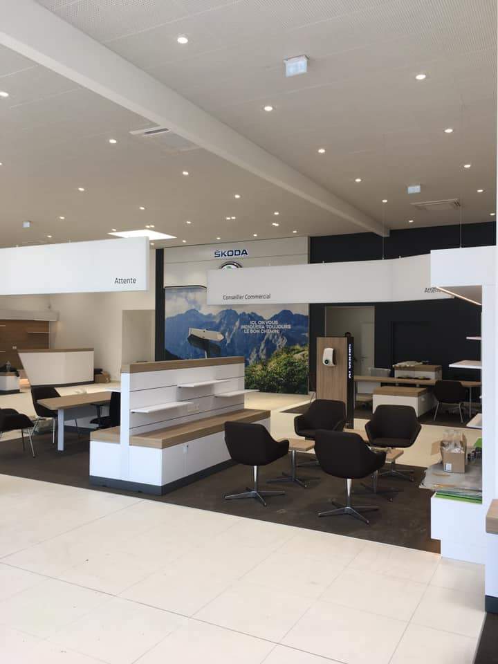 Luminaire commerciale Villemomble