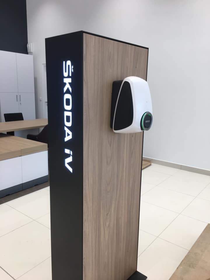 Borne de recharge pour véhicules électriques Škoda iV Charger Connect+ Villemomble
