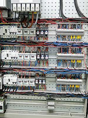 Nous prenons en charge tous les travaux d'installation électrique au sein de votre maison.