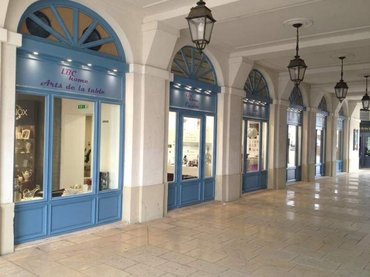 Éclairage arcade commerçante Villemomble